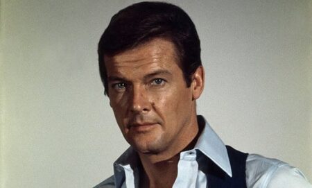 Sir Roger Moore 007, actor dies aged 89