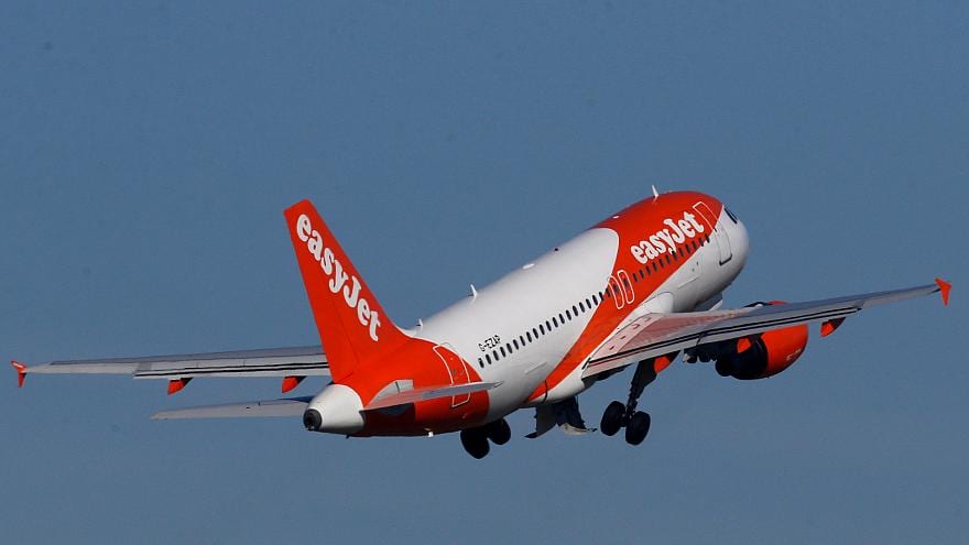 EasyJet blames Brexit for weak outlook as businesses ramp up warnings EasyJet blames Brexit for weak outlook as businesses ramp up warnings