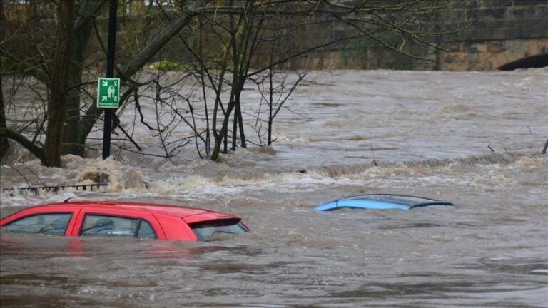 Kenya floods kills 194 people, displaces tens of thousands