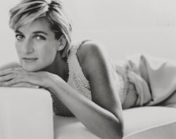 Diana statue 60: Princess Diana’s Life In Pictures – Symbol of Love