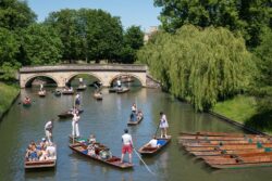 UK weather: Brits to swelter in 29C on hottest day of year before thunder and floods