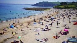 UK weather: Heat warning, temps to hit 32C