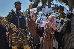 Afghanistan: Protesters run in panic as Taliban fire bullets to disperse resistance supporters in Kabul