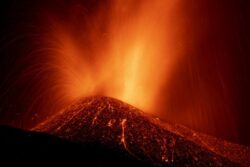 Japan volcano ERUPTS: Smoke billows out popular tourist spot – lava warning issued