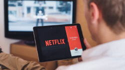 Russia to Require Netflix to Stream State Television Broadcasts or face being banned