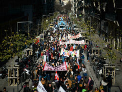 Teachers in France stage massive walk-out over Covid confusion