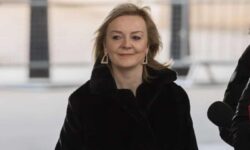 Liz Truss vows ‘nowhere to hide’ for Putin allies if Ukraine invaded