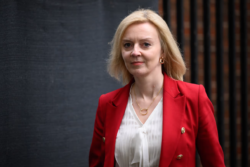 Brexit LIVE: Liz Truss ‘100 percent prepared to trigger’ Article 16 as EU talks fail