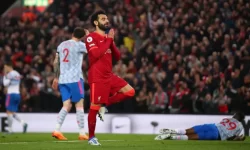 Liverpool go top after Mohamed Salah torments Manchester United again