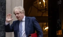 Boris Johnson ‘braced for more Partygate pictures taken by No 10 photographers’