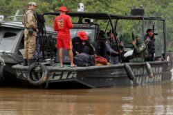 Dom Phillips: Belongings of missing British journalist and companion found by divers in Brazil