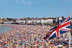 UK heatwave: Country may have hottest day on record with 41C forecast