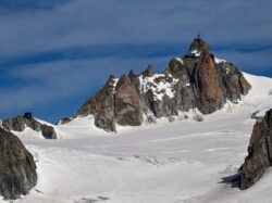 Several dead after chunk of Alpine glacier strikes hikers in Italy