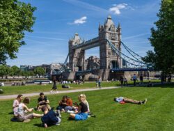 UK weather: Britons set to see hottest day of the year as temperatures predicted to reach 33C