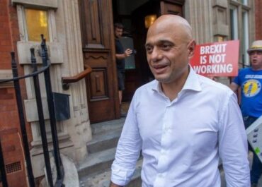 Tory leadership: Sajid Javid endorses Liz Truss's bid to be PM