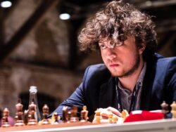 Grandmaster accused of cheating using anal beads sues Carlsen, Chess.com for ,000,000