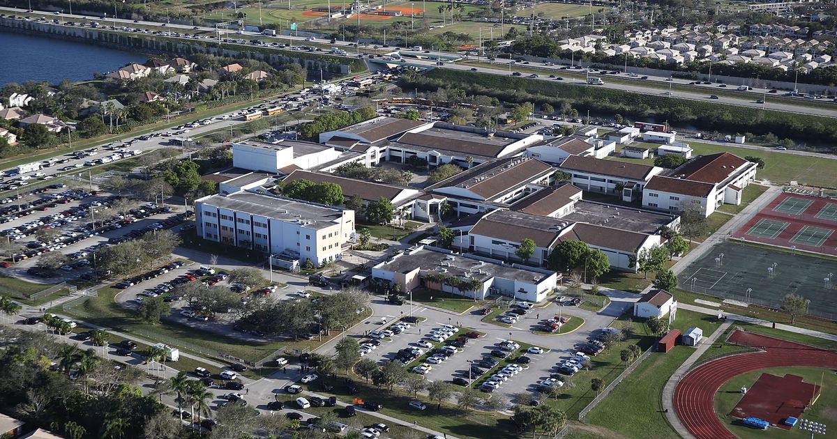 Shooting At High School In Parkland Florida Injures Multiple People En4Ebk - WTX News Breaking News, fashion & Culture from around the World - Daily News Briefings -Finance, Business, Politics & Sports News