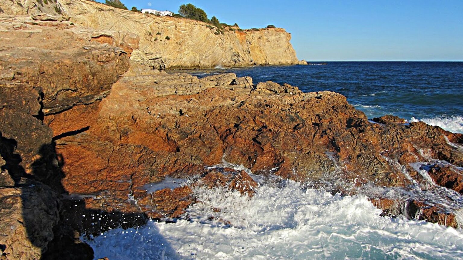 Brit, 24, dies in 65ft plunge from Ibiza cliff as body recovered from sea