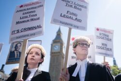 Barristers vote to end strike action after accepting pay offer