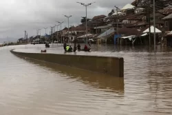 Nigeria floods leave more than 600 people dead