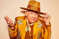 US actor Leslie Jordan dies aged 67 in fatal crash 