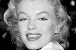 Get-well card to Marilyn Monroe from estranged father forms part of US auction