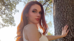 ‘Not brand-friendly’ – Amouranth reveals why she doesn’t have an exclusive deal with Twitch