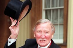 Carry On star Leslie Phillips dies aged 98