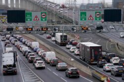 Drivers warned over Christmas getaway traffic hotspots