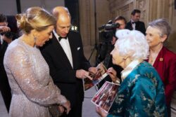 Earl and Countess of Wessex meet royal family photographer at variety show