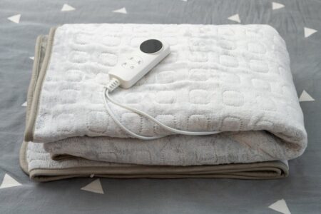 Warning over electric blankets sold online which ‘fail basic safety tests’