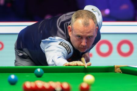 Mark Williams through to Masters semi-finals after stunning Ronnie O’Sullivan with comeback win