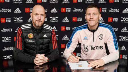 Erik ten Hag explains why he has signed Wout Weghorst for Manchester United