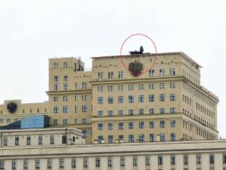 Air defence system appears on top of Moscow government building amid attack fears