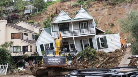 Auckland prepares for more heavy rain 