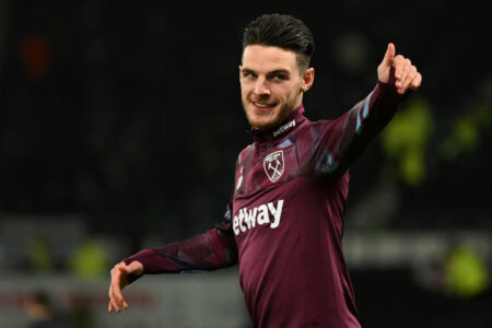 Arsenal, Chelsea and Manchester United warned that Declan Rice’s natural position may change