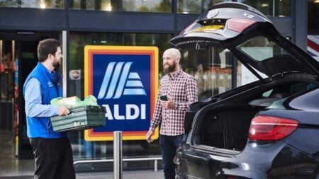 Aldi to recruit 6,000 new staff across the UK 