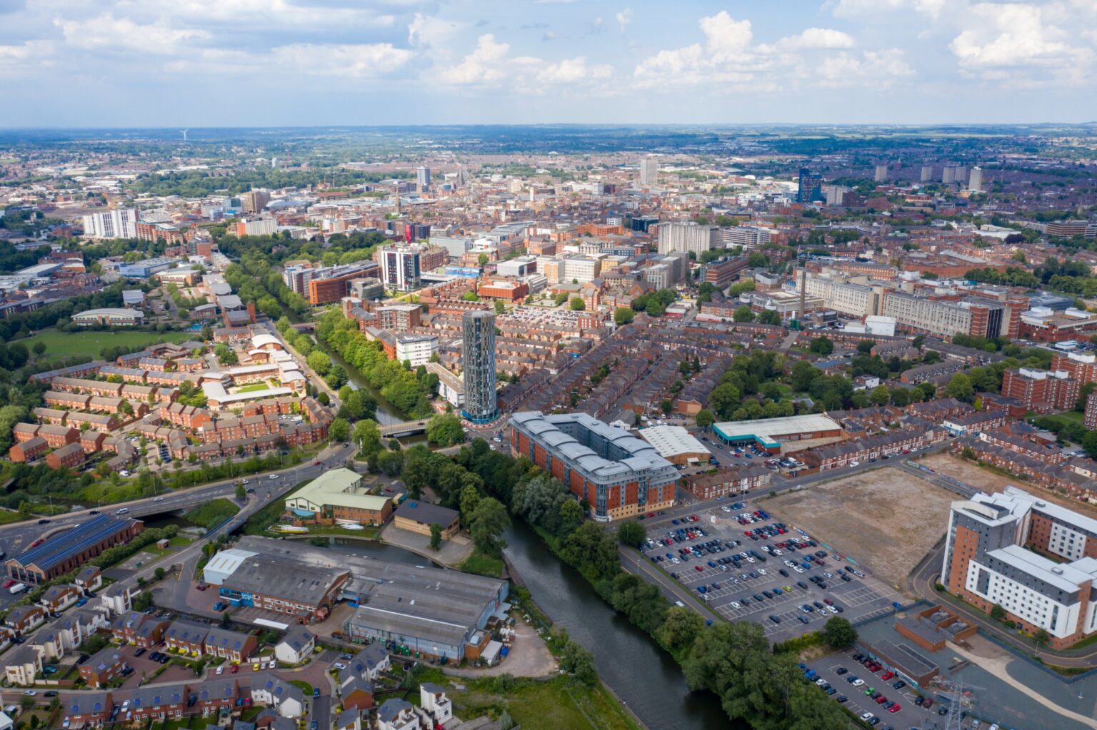 ‘Sonic boom’ heard in Leicester and beyond ’causes homes and ground to shake’