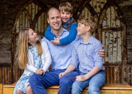 Prince William is all smiles with his children in new Father’s Day picture