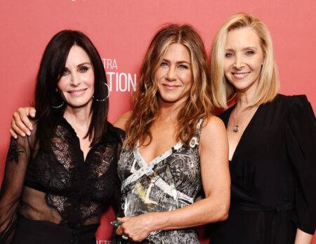 Jennifer Aniston and Courteney Cox BFF goals as they wish Friends co-star Lisa Kudrow happy 60th birthday