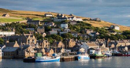 RNLI rescues Orkney cliff climber, saving her life