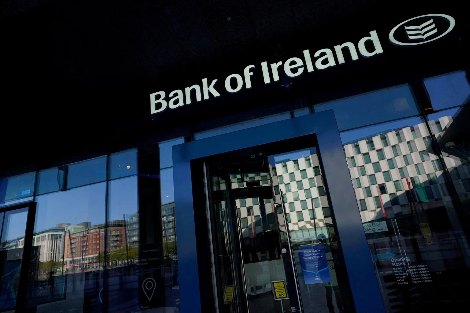 Bank of Ireland warning over cash machine glitch reports