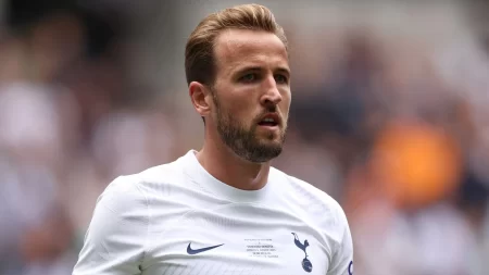 Harry Kane: Tottenham and England striker to have medical at Bayern Munich