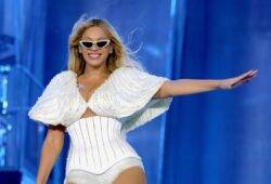 Pedro Pascal freaks out in front of Queen Bey while living his best life at Renaissance Tour