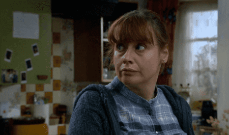 Anxious Lydia snaps at Sam in Emmerdale spoiler video