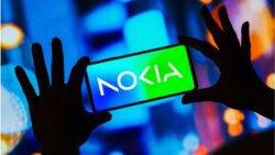 Nokia to axe up to 14,000 jobs to cut costs