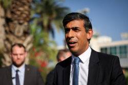 Rishi Sunak arrives in Israel for talks with Benjamin Netanyahu