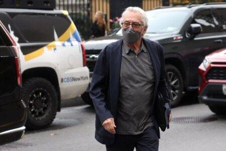 Robert De Niro barks ‘this is all nonsense’ as he faces ex-assistant in discrimination trial 