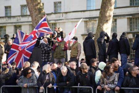 Police warn mobs of far-right yobs planning to confront pro-Palestine protesters