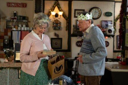 Coronation Street spoilers: Touching scenes as Roy reveals moving Christmas gift for Evelyn